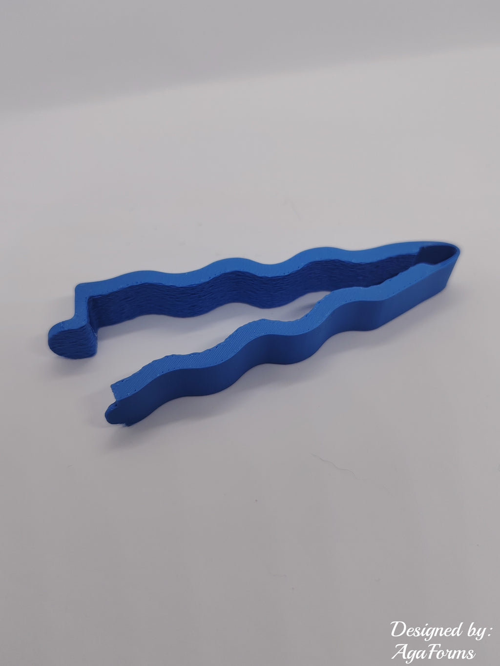 Wavy clips