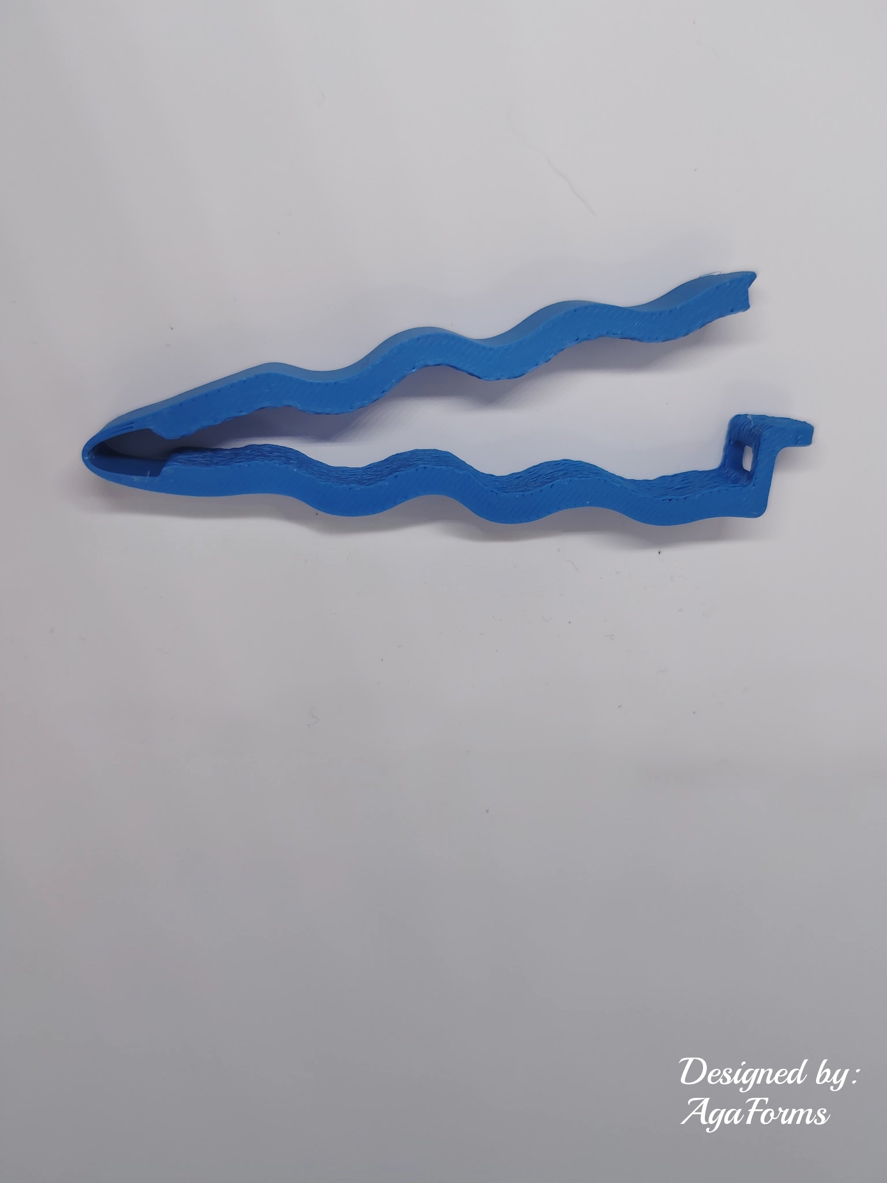 Wavy clips