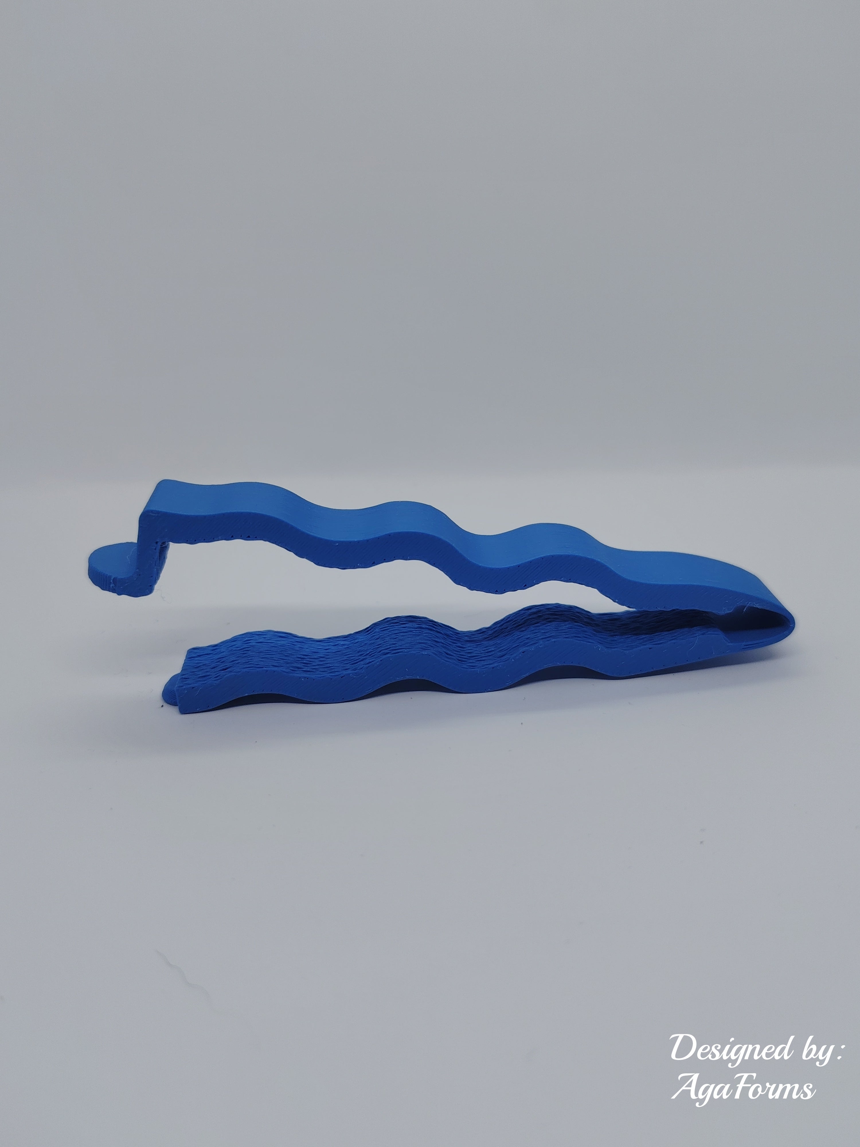 Wavy clips