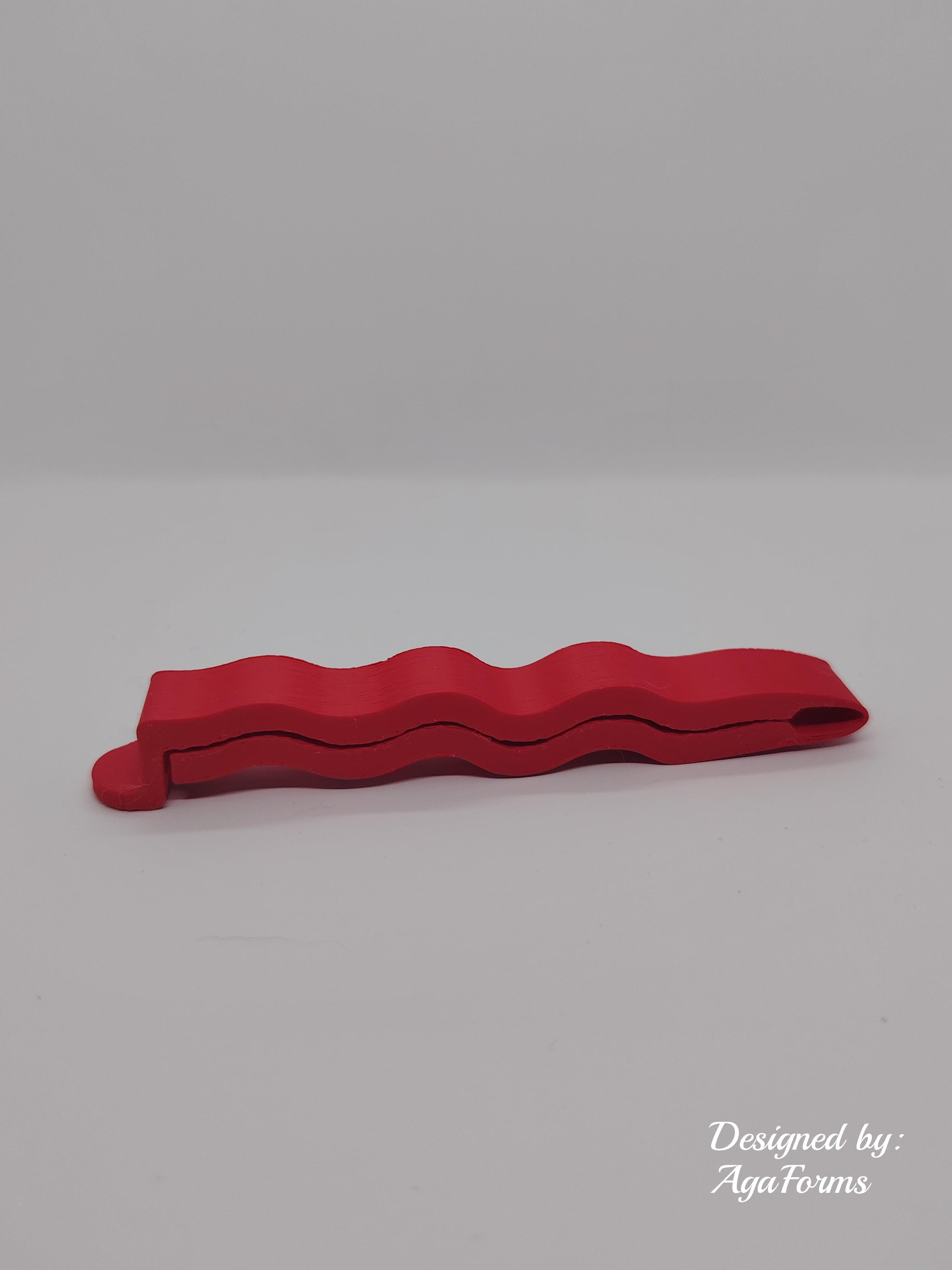 Wavy clips