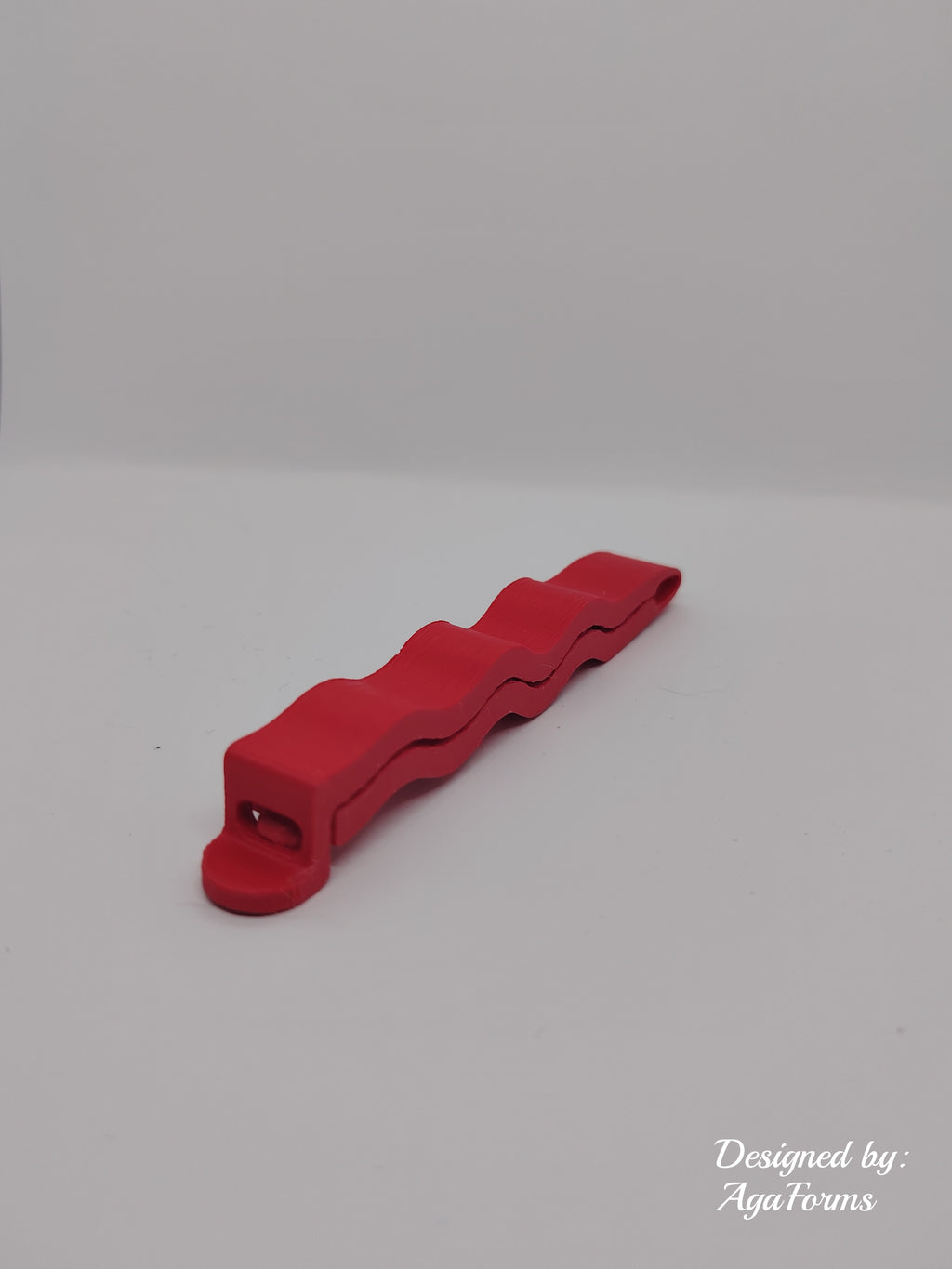 Wavy clips
