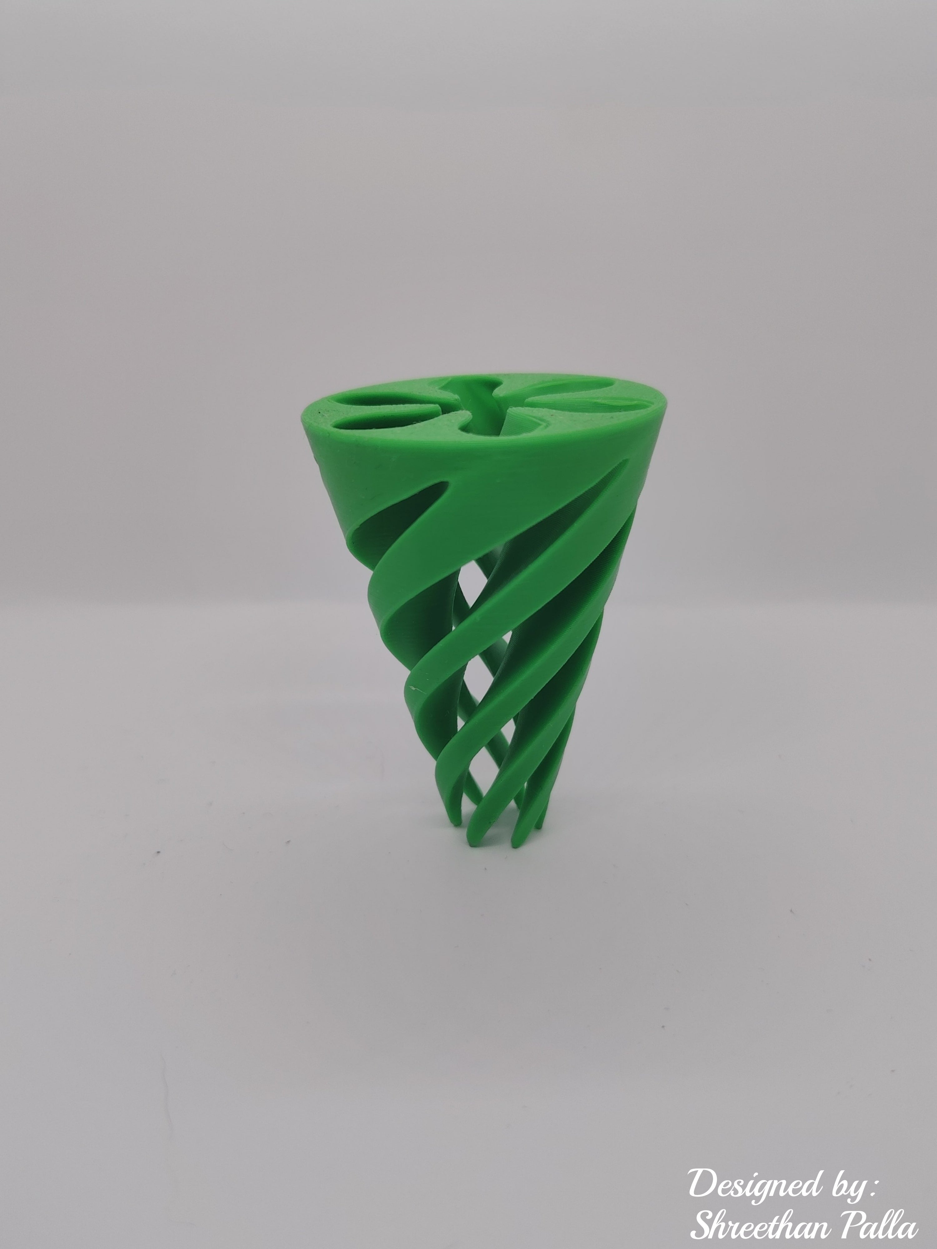 Spiral cone fidget